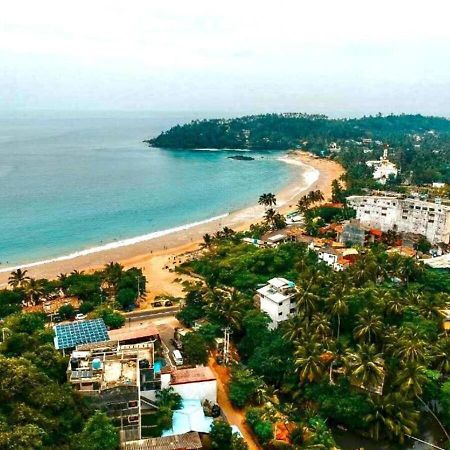 Mirissa Beach Inn Buitenkant foto