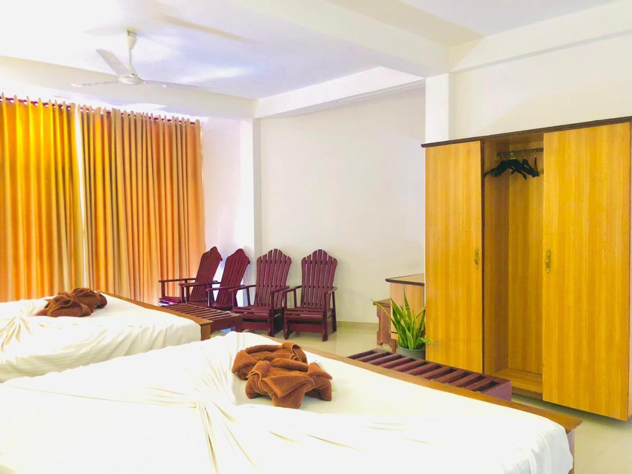 Mirissa Beach Inn Buitenkant foto